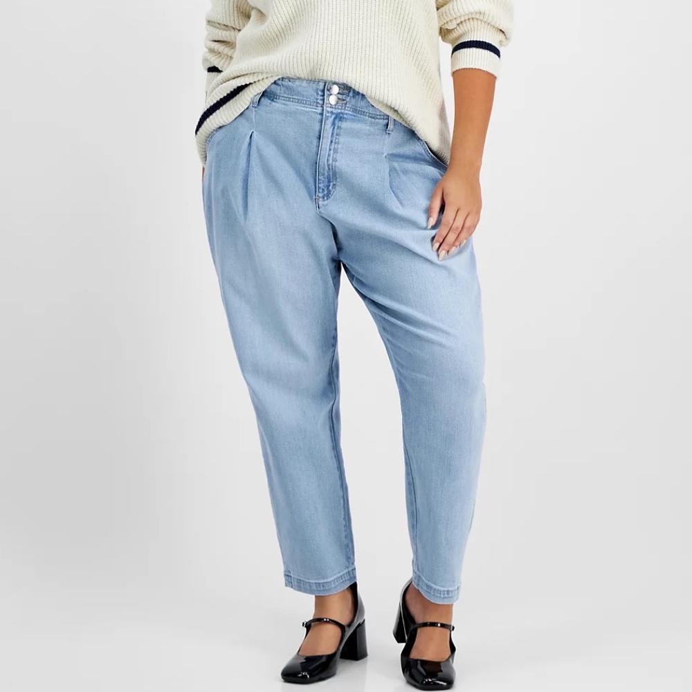 ON 34th Light Blue Wash High-Rise Pleated Tapered Barrel Leg Ankle Jeans SZ 18W